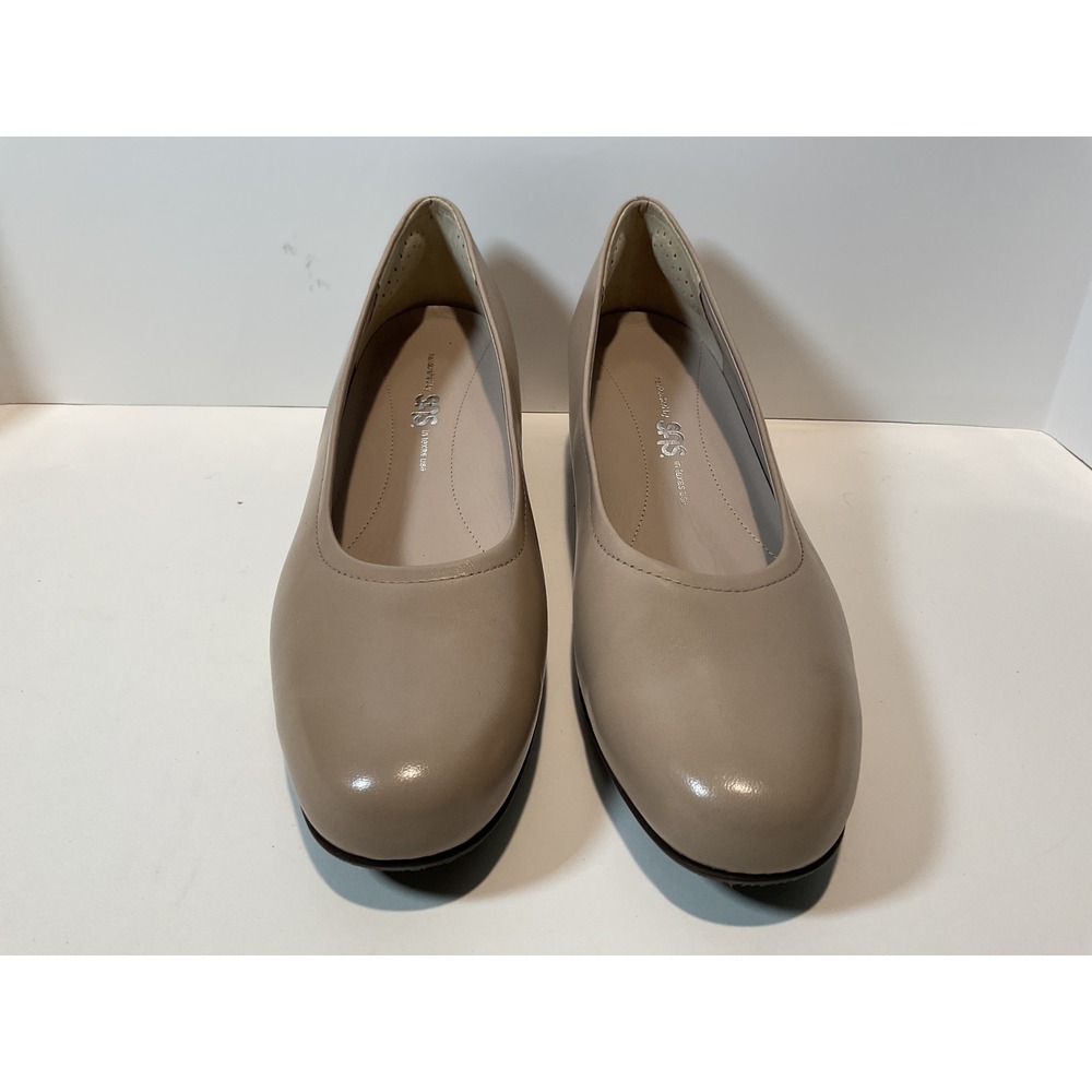 SAS Shoes Beige Italian Leather & Sole‎ Block Heel Pumps Made in USA Size 9.5